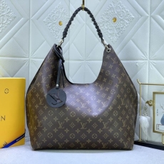 Louis Vuitton Hobo Bags